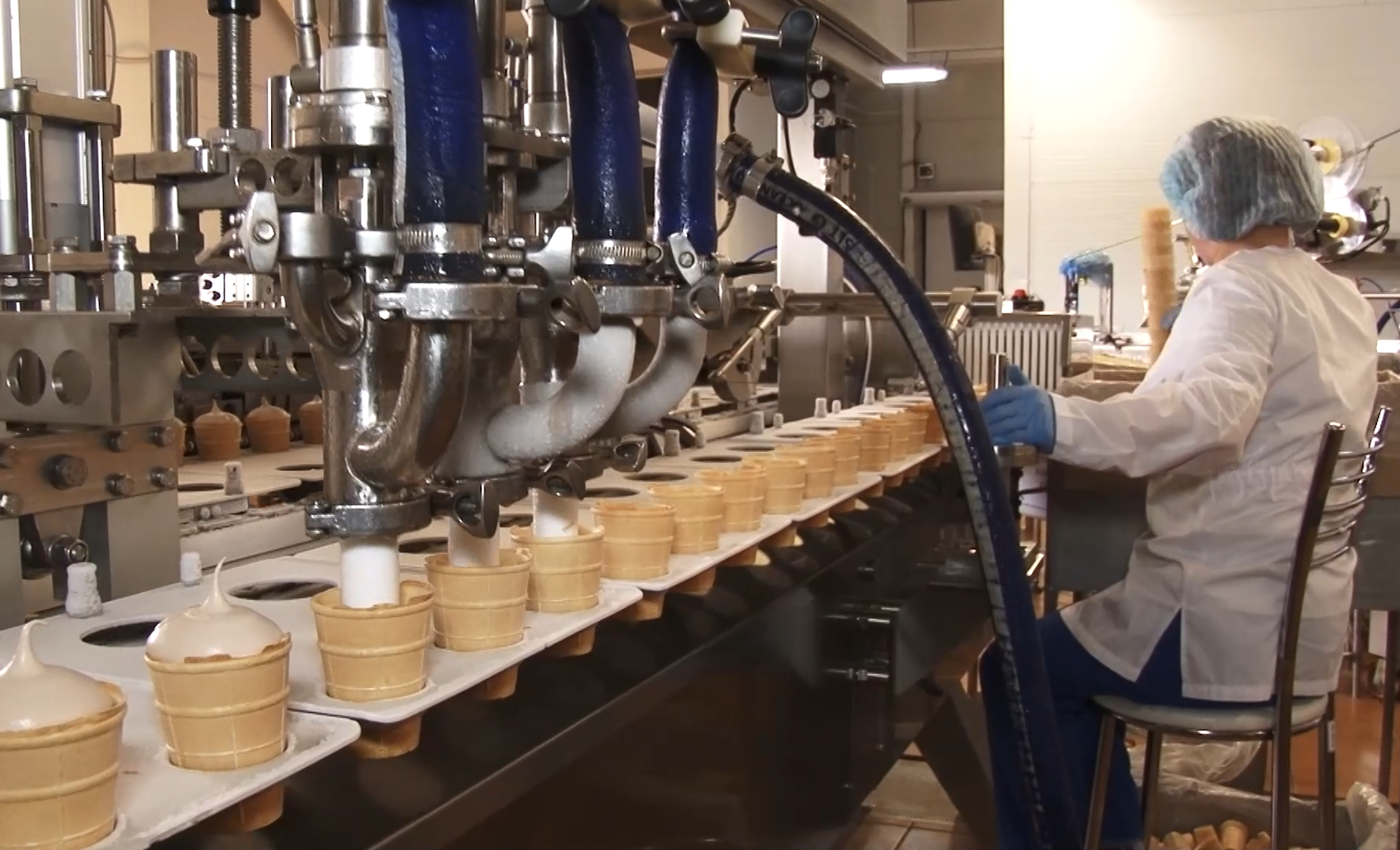 «Верный отличник» исполнил мечту школьников из Камышлова